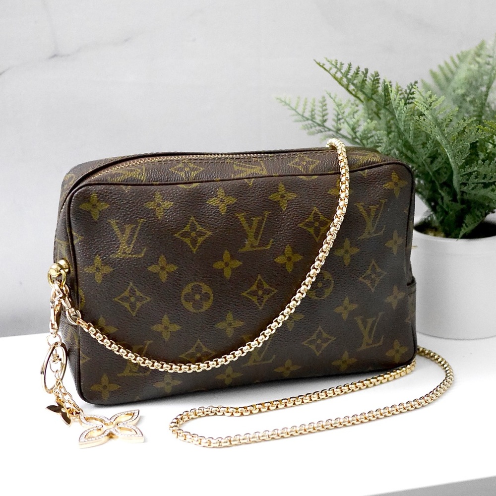 - 🛍Louis Vuitton Trousse 23 Crossbody 621